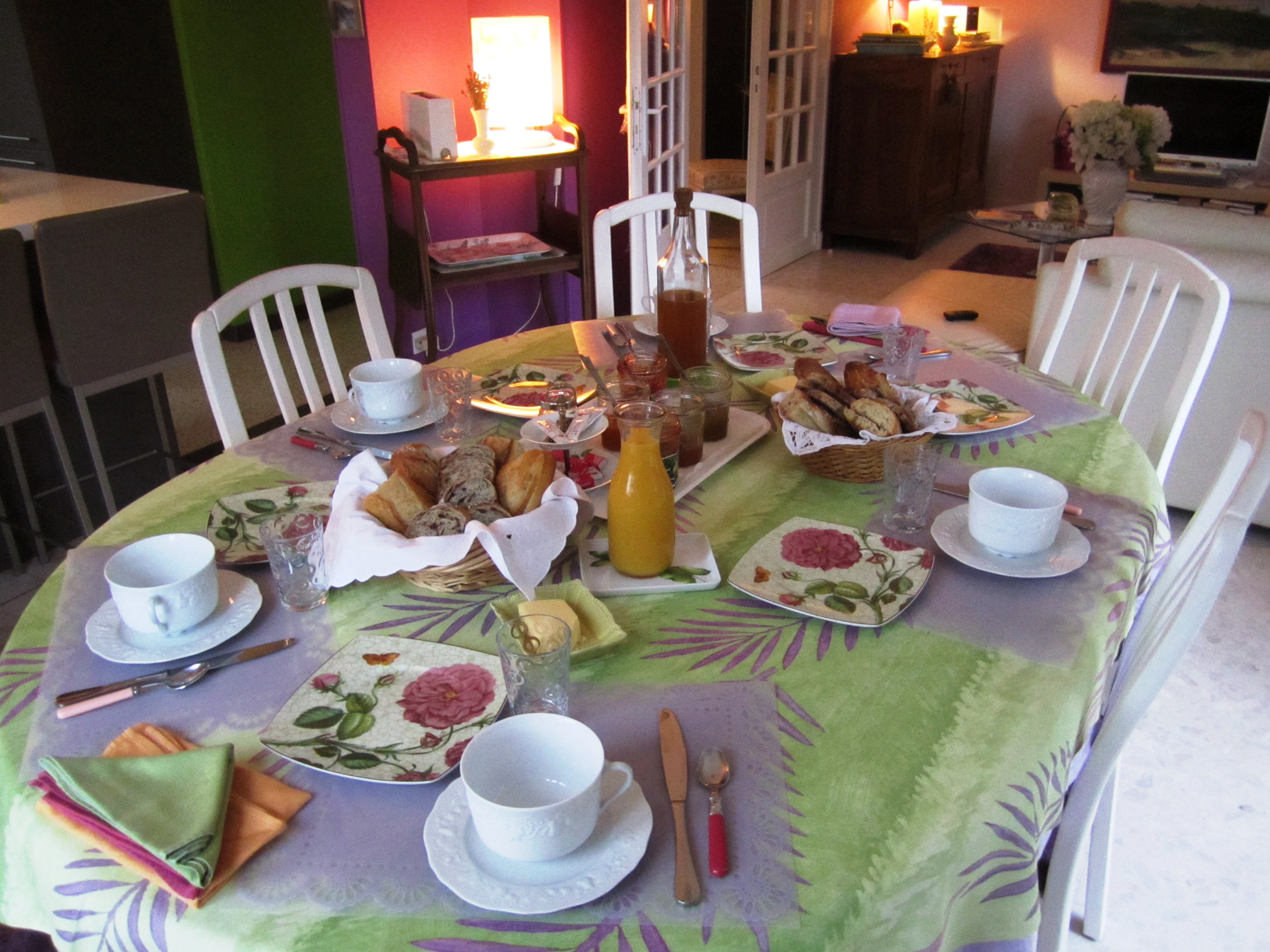 Maison d'hôtes La Renaissance – Votre table de petit déjeuner, Blois, Saint-Gervais-la-Forêt