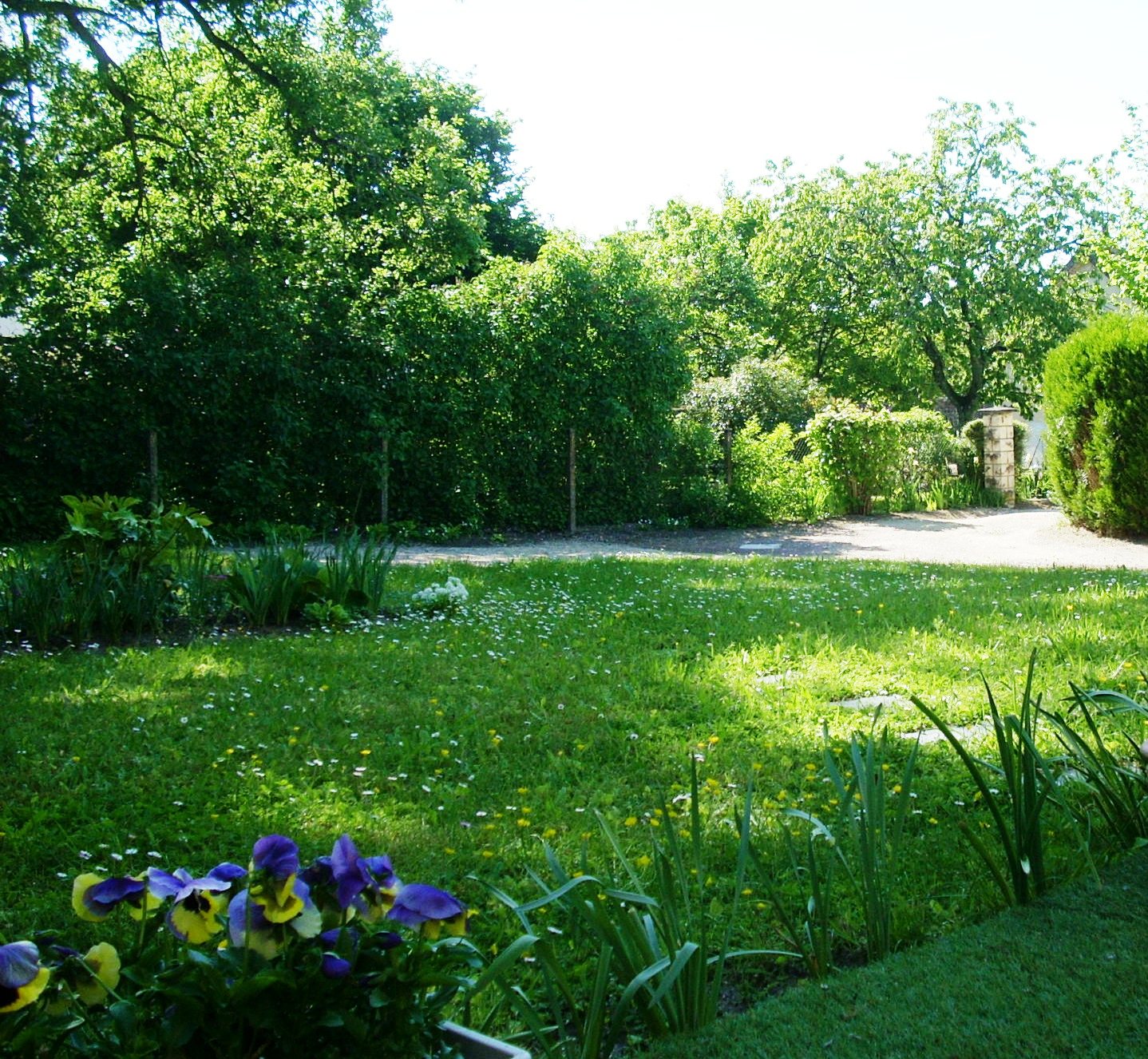 La Suite – chambre rez-de-chaussée lumineuse, Saint-Gervais-la-Forêt